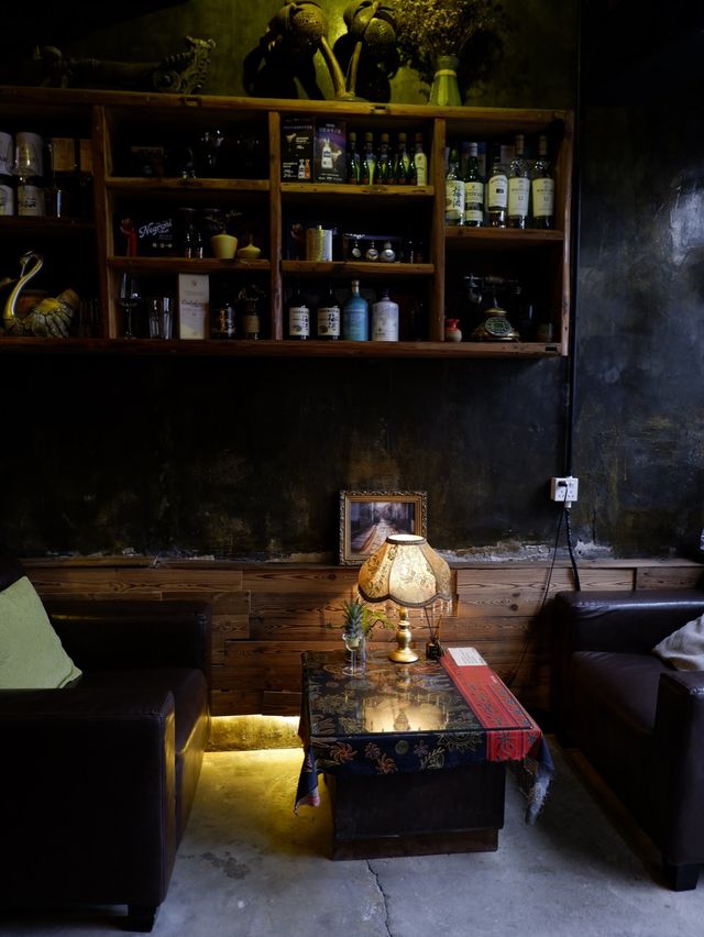 古城內華麗咖啡店與酒吧  