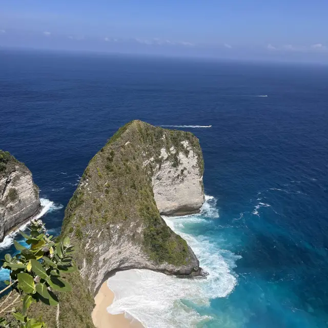 Untouched island: Nusa Penida Island