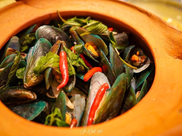 The Weekend Grande Seafood Dinner Buffet at Sherat