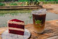 Kanna - cafe by the fields