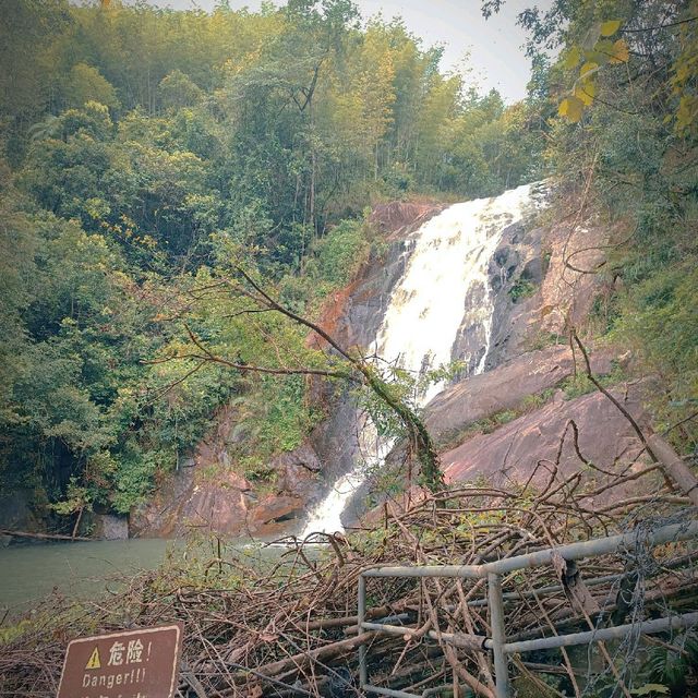 the Qianlonggou Great Falls 🌹🍀❤️