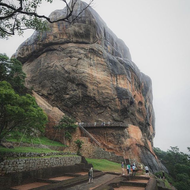 sigiriya the ancient rock fortress 