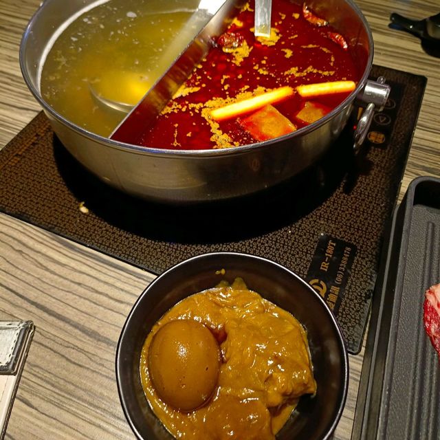 【台北吃到飽】狂野麻神麻辣火鍋，有現煎牛排的麻辣鍋吃到飽耶！