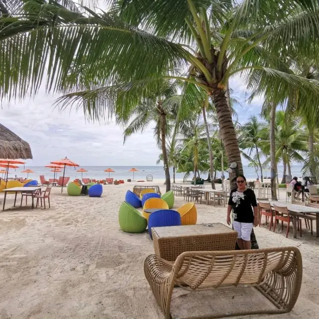 Seize the day at South Palms Resort