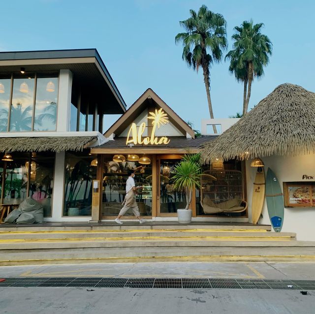 Chill Cafe near Bang Saen Beach in Chonburi