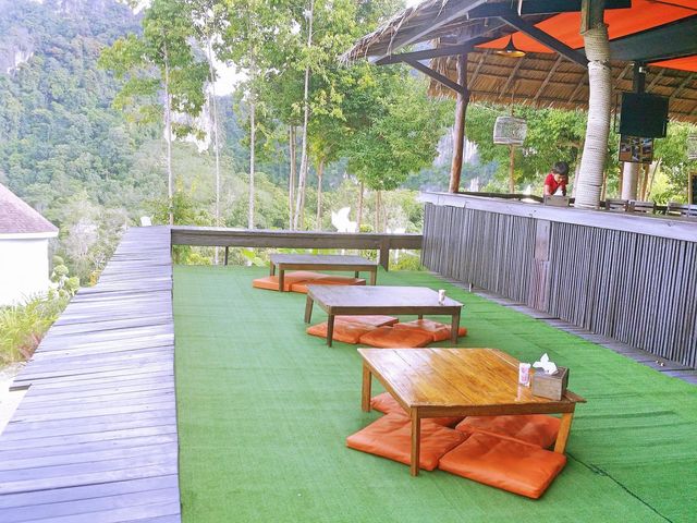 ร้านอาหารบนเขา กระบี่