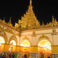 Mahamyatmuni Pagoda Night Tour