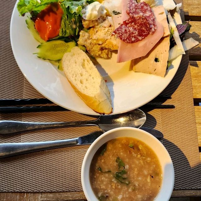 푸꾸욱 라하나 리조트
