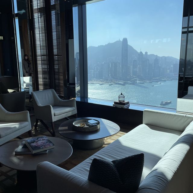 瑰麗府邸 53/F lounge 
