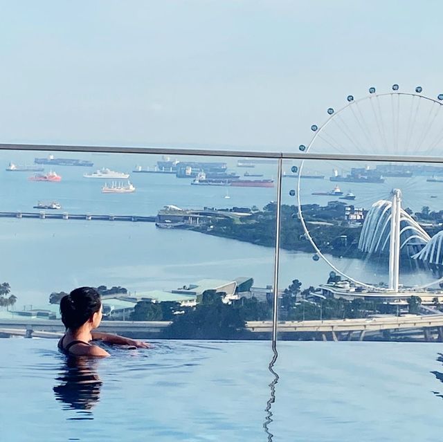 Andaz Infinity Pool