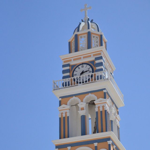 希臘Santorini 🔶 Fira鵝黃色教堂