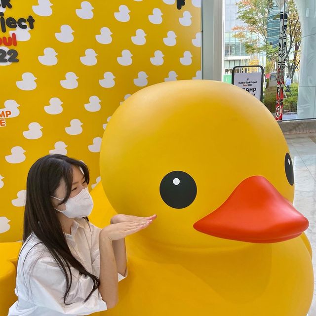 8년만에 석촌호수에 나타난 러버덕🐥 :주차꿀팁✨