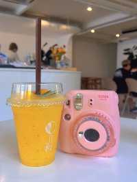 Summer House ค่าเฟ่สุดชิคย่านจอมเทียน