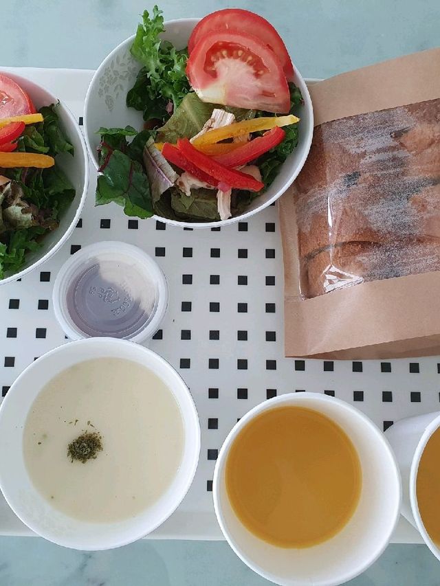 동해바다 오션뷰 노을맛집 모닝하베펜션, 스파하며 와인한잔과 노을 안주로 제격이에요