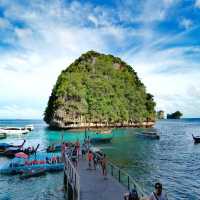 Maya Bay @ Phuket Island 