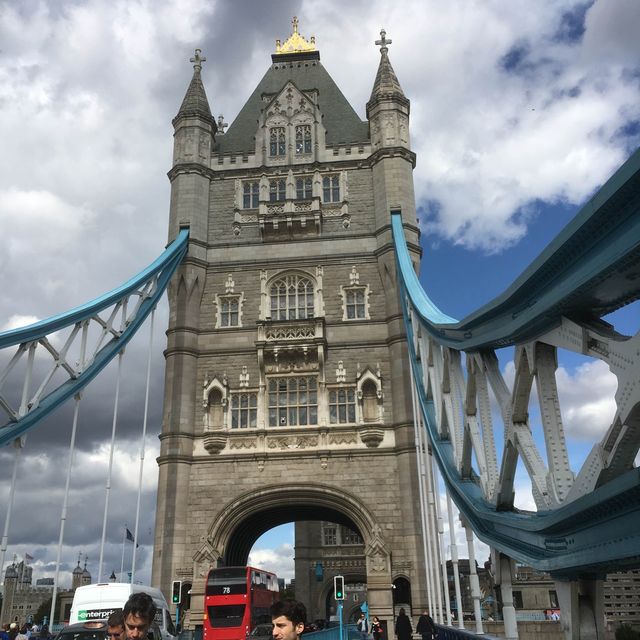 Tower Bridge, Icon of London! 