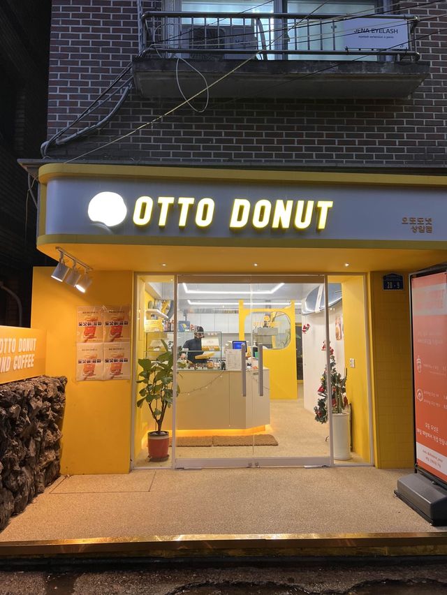 韓国/ソウル【麻浦区】黄色いドーナツ屋さん🍩💛