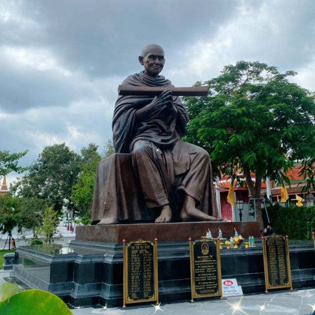 เที่ยววัดริมแม่น้ำเจ้าพระยา วัดระฆัง🔔