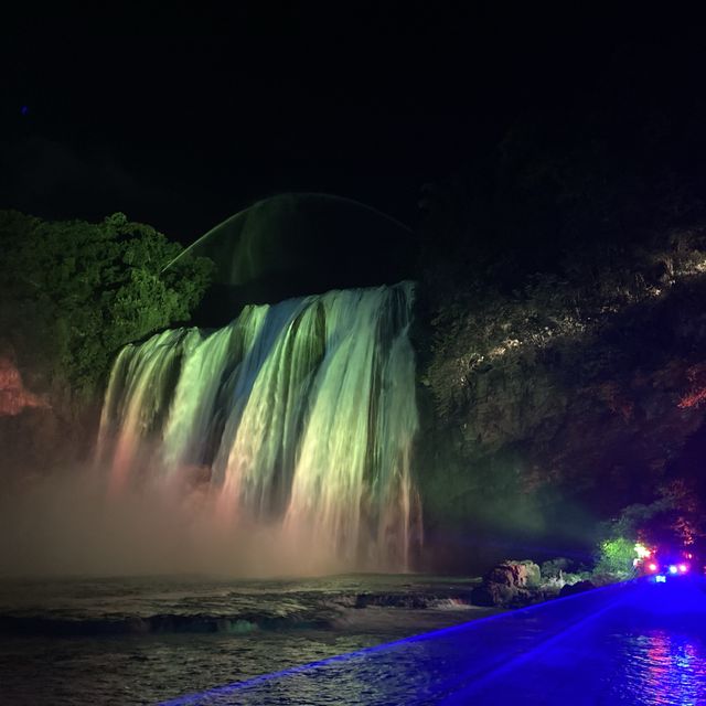 Huangguoshu Waterfall at night