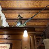 瑞士蘇黎世軍火庫餐廳 Zeughauskeller