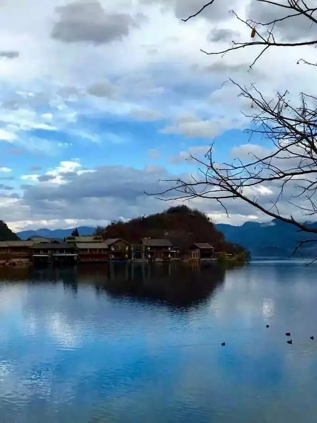 The most beautiful goddess lake - Lugu Lake.