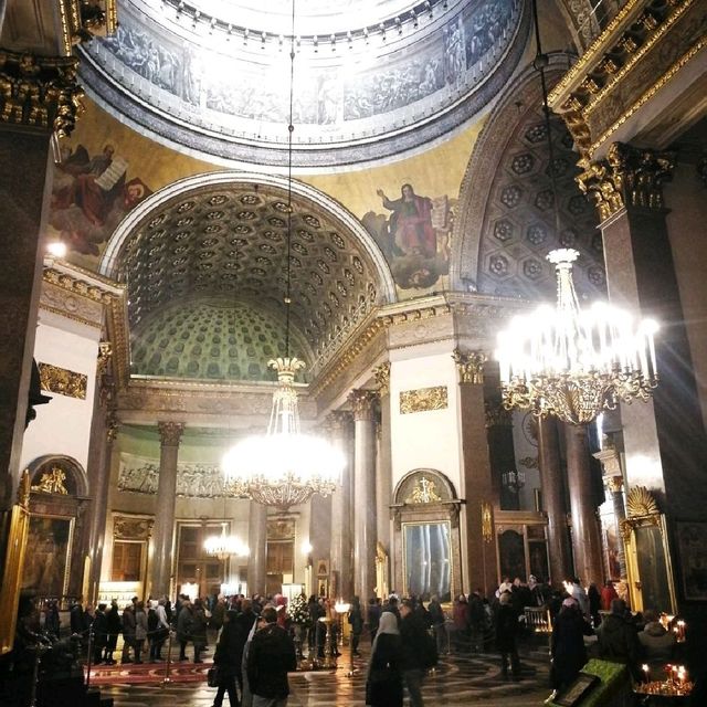 Saint Isaac’s Cathedral

มหาวิหารโดมทองคำ รัสเซีย