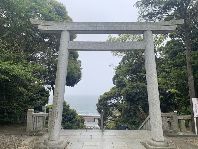 【茨城】海に浮かぶ鳥居が絶景！大洗磯前神社⛩