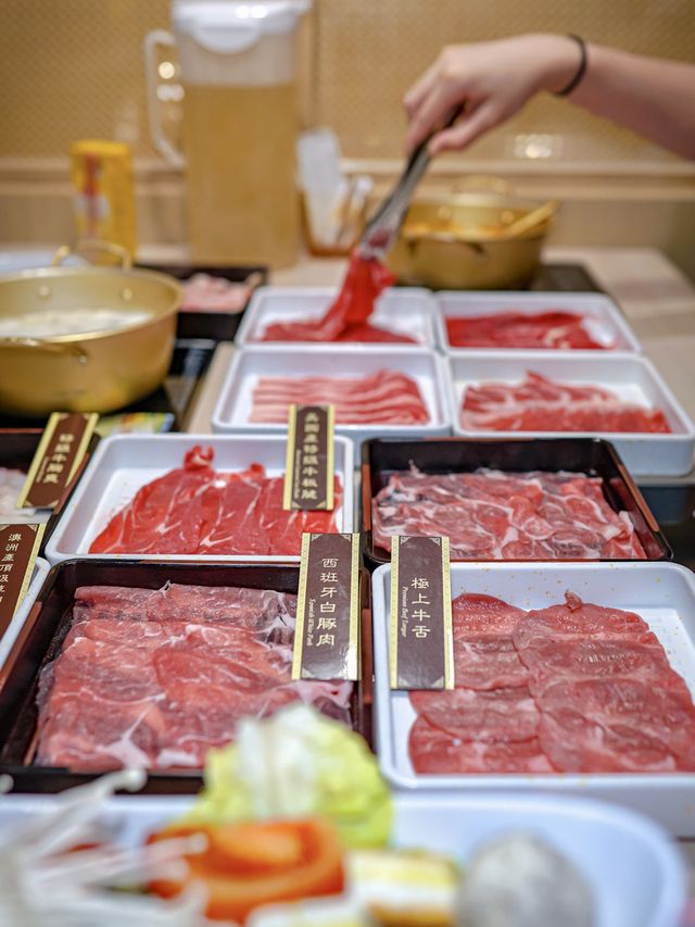 新開必試泰金鍋，泰式食物選擇多