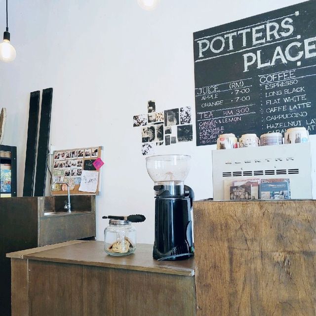 Potters Place with a cafe inside ☕️ 