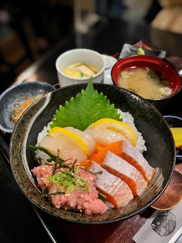 銅鑼灣新鮮刺身丼飯🍣 銅鑼灣新鮮刺身丼飯🍣