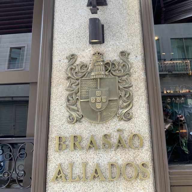 Fulfilling Francesinha in Porto