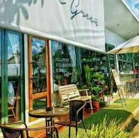 Little green café