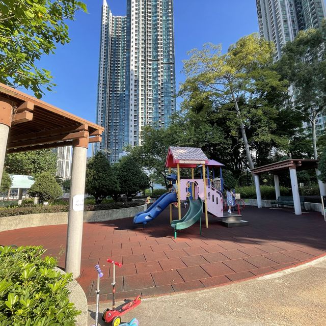 Tsuen Wan Riveria Park Playground 
