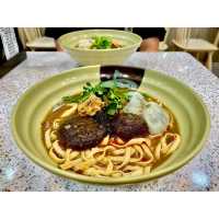 必試深水埗街坊車仔麵檔🍜