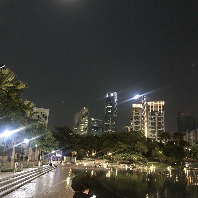 더운 여름 밤, 산책하기 좋은 KLCC공원 +야경맛집