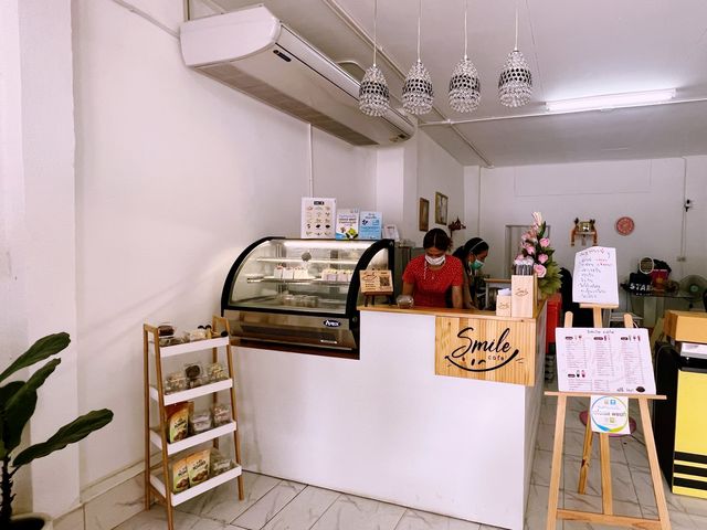 Smile Cafe