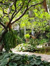 Best tropical garden Hotel Surabaya