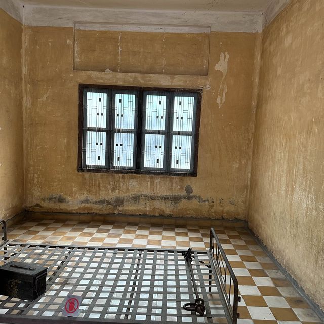 Cambodia History - Tuol Sleng Genocide Museum
