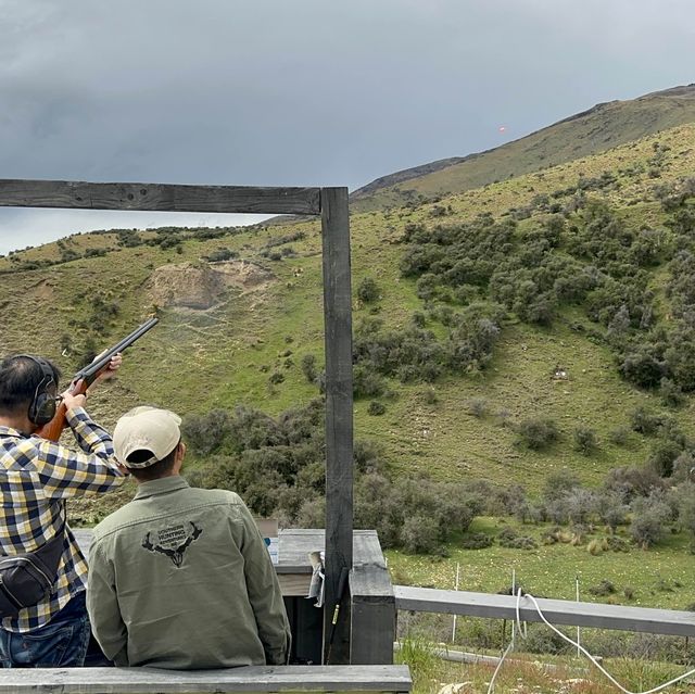 NZ 紐西蘭 南島 Wanaka 旁 Real Guns New Zealand