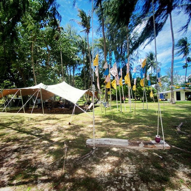 Lovely beach bar at Nina beach camp