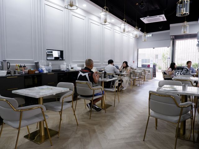 平價玩貓Cafe