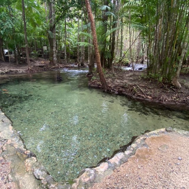 สระมรกต น้ำใส เมืองกระบี่ 🏞