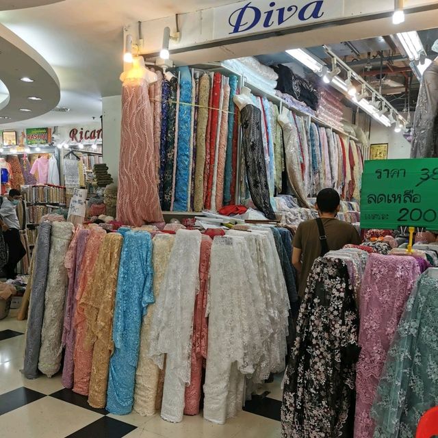 แวะมาช้อปปิ้งที่ India Emporium 