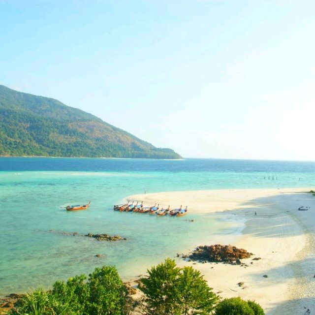 泰南麗貝島酒店前海灘