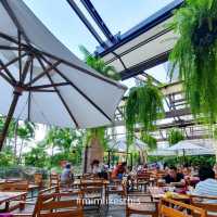 โรงแรมในธีม lost world