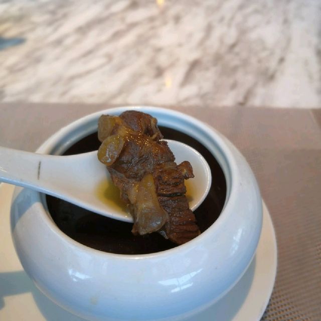 高質超豐盛的中式佳節套餐「歡慶佳節盛宴」 高質超豐盛的中式佳節套餐「歡慶佳節盛宴」