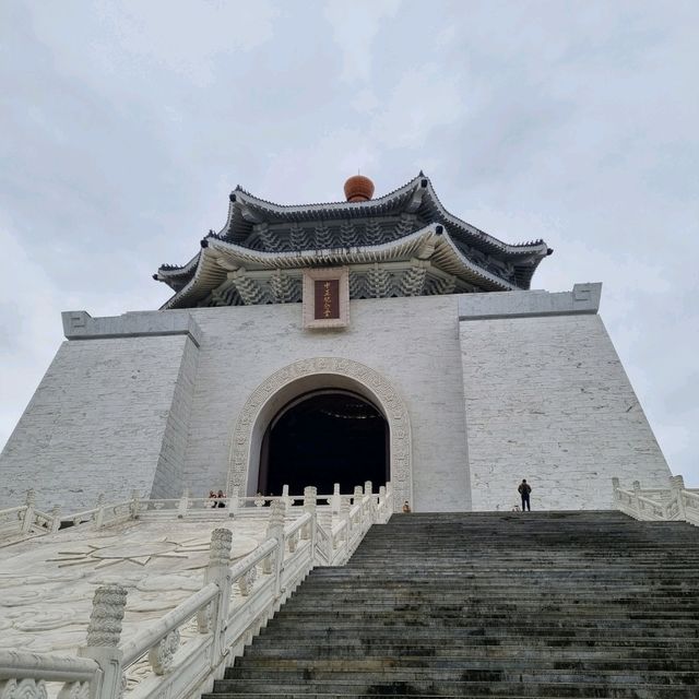 The Liberty Square Arch & Memorial Hall