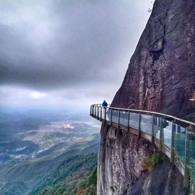 Hike in the clouds