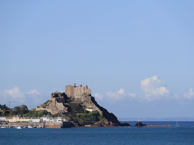 澤西島伊麗莎白城堡