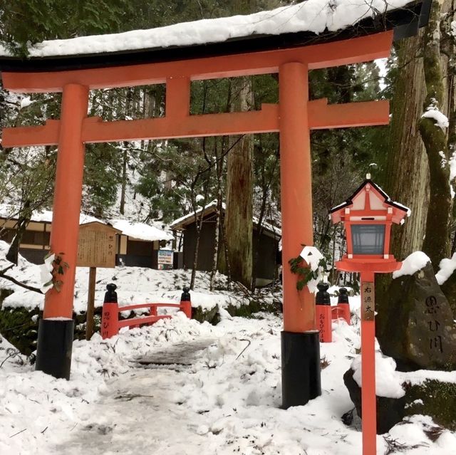 京都⛩縁結びのパワースポット【貴船神社】
